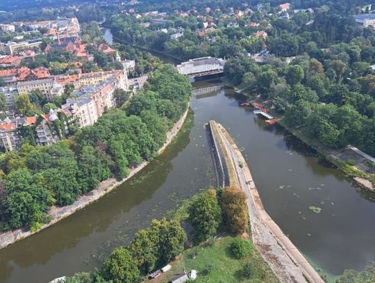 Policja na patrolach nad Odrą. Z powietrza i lądu