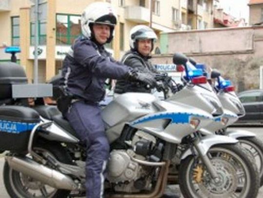 Policjanci na motorach