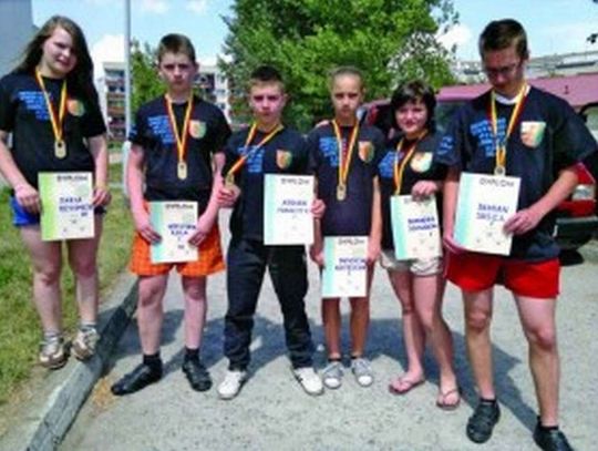 Polwica powiększa przewagę