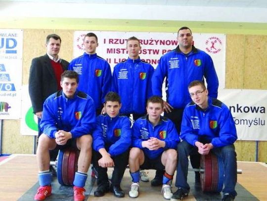 Polwica walczy w elicie