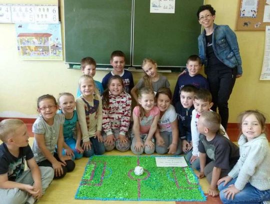 Pomóż im wygrać boisko marzeń