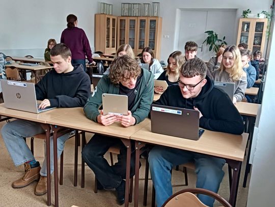 𝗣𝗼𝗻𝗮𝗱 𝟭,𝟰 𝗺𝗹𝗻 zł na cyfryzację szkół w Powiecie Oławskim