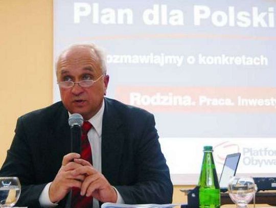 Poseł Kaczor rządzi niepodzielnie