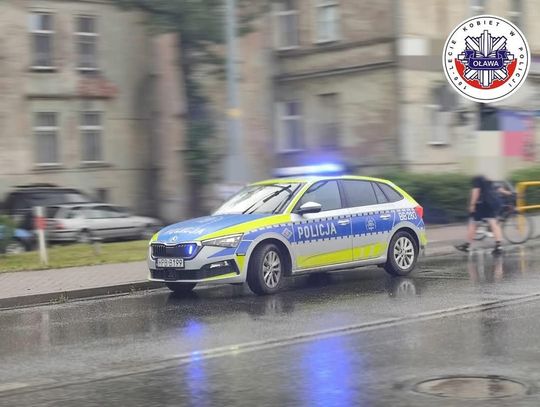 Potrącona 13-latka i groźna kolizja hulajnogi z fordem