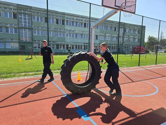 "Potyczki Klas Mundurowych". "Budowlani" z Brzegu najlepsi!