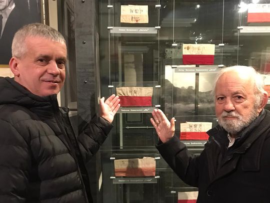 Powstańcza opaska z ciekawą historią. Jest oławski wątek