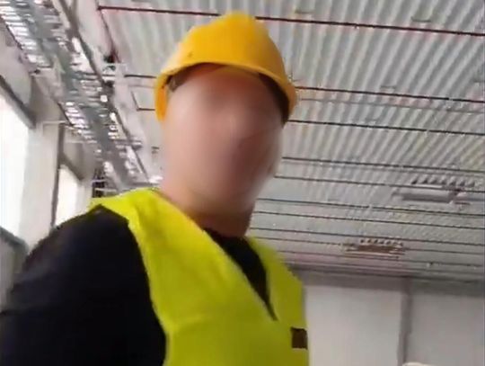 Pracownik oławskiej firmy zaatakował i znieważył Ukraińca. Został zwolniony