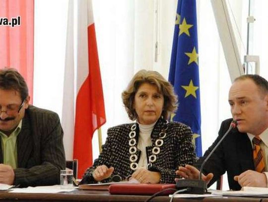 Przewodnicząca i zastępca odwołani!