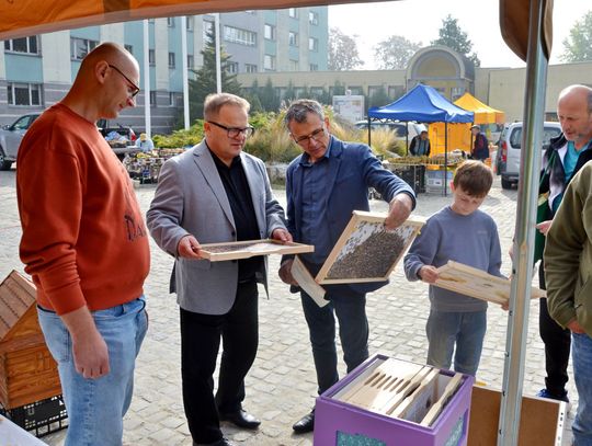 Pszczelarska impreza miodem płynąca