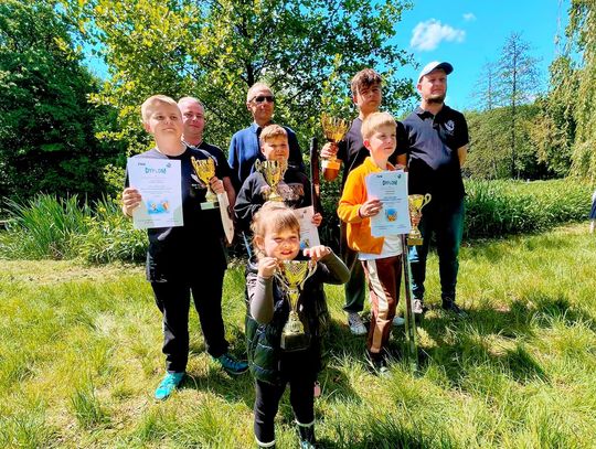 Puchar prezesa ZWiK w ręce Fabiana Węglarza