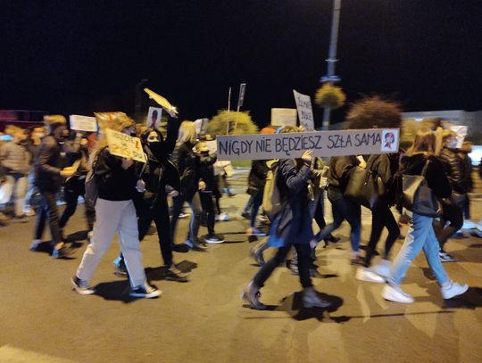 Radni z Sejmiku wspierają protestujące kobiety