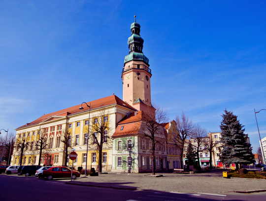 Ranking salonów kosmetycznych w Oławie – top 10 według Google