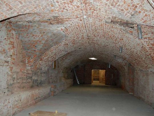 Ratuszowe piwnice czekają. Kolejny przetarg