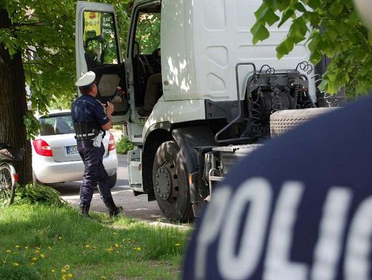 Są mandaty, ale są też nagrody