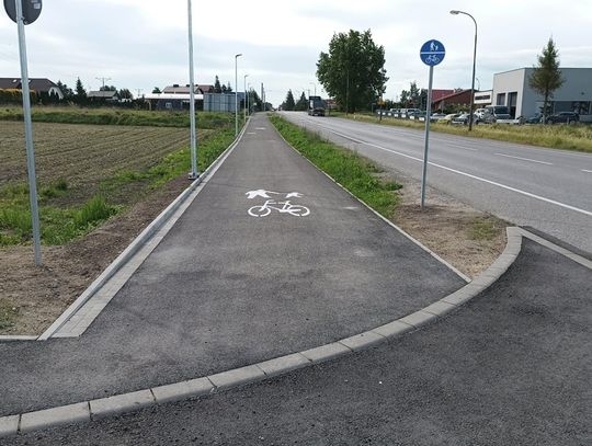 Ścieżka pieszo-rowerowa w Godzikowicach na finiszu