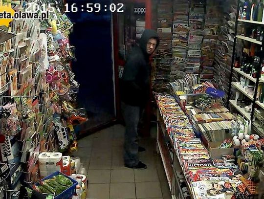 Skoczył z nożem. Już ZATRZYMANY