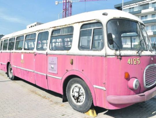 Słynny Jelcz 043 do remontu cd.