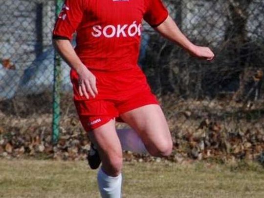 Sokół poleciał, a Czarni remisowo na finiszu