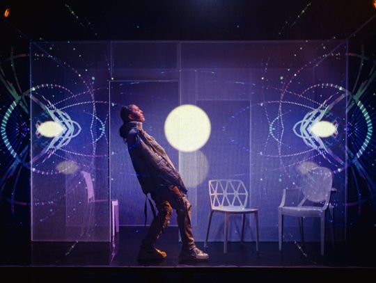"Solaris" w Jelczu-Laskowicach. Nagradzany monodram na scenie MGCK