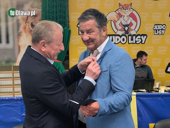 Srebrna odznaka Polskiego Związku Judo dla wójta Piotrowskiego