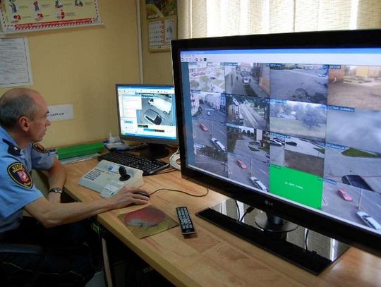 Straż miejska w ratuszu