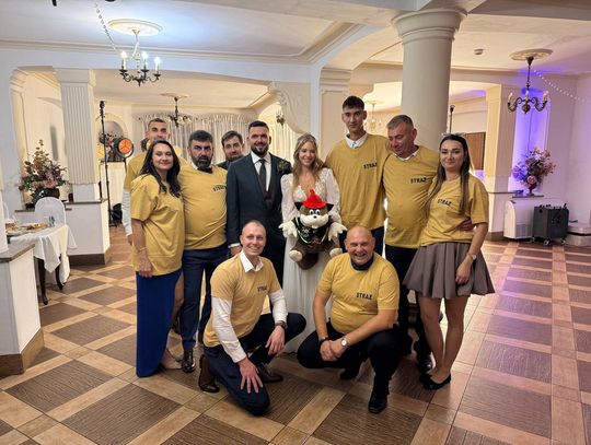 Strażackie życzenia dla Asi i Bartka