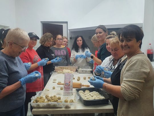 Stworzyli klimat. Piernikowe warsztaty, ciasta, pierogi i kolędy!