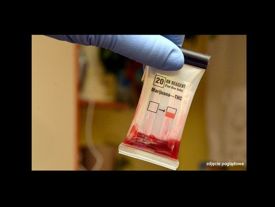 Szalał autem na parkingu i miał przy sobie narkotyki!