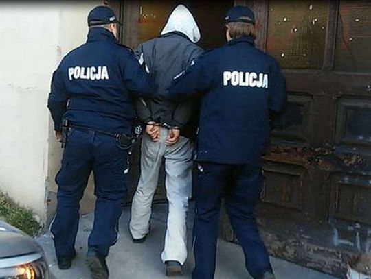 Trzy miesiące aresztu za skok z nożem