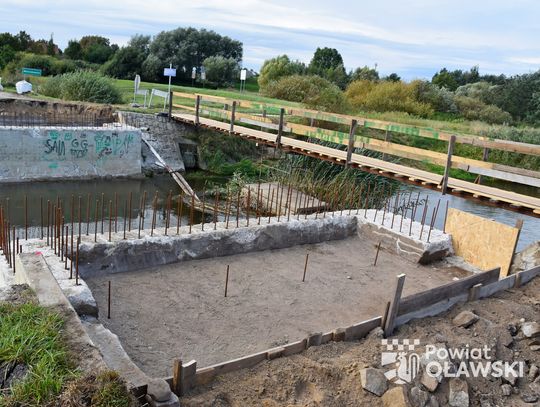 Tutaj trwa przebudowa mostu Tutaj trwa przebudowa mostu