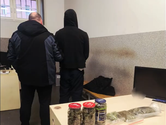 Tysiące porcji marihuany i amfetaminy w altance na działce ROD Oława