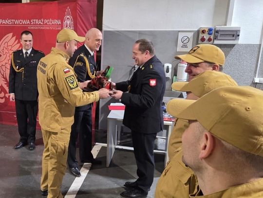 Uroczysta zmiana służby w JRG Jelcz-Laskowice. Kpt. Sławomir Malarz przeszedł na emeryturę