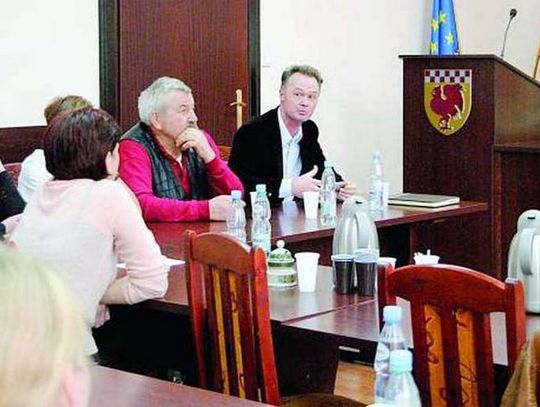 Urzędnik ma pomagać, a nie atakować