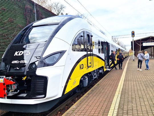 W 14 minut do Wrocławia. Kolej Dolnośląska już jest na tej trasie! W 14 minut do Wrocławia. Kolej Dolnośląska już jest na tej trasie!