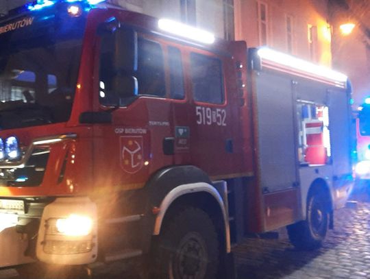 W wolnym czasie rzucili się do gaszenia pożaru