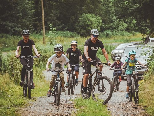 Wakacje na Dolnym Śląsku? Wskakuj na rower i poznawaj piękne zakątki regionu