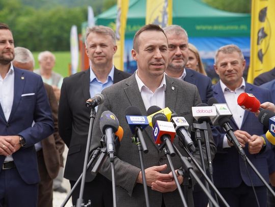 Wakacyjny kierunek: Bielawa. Nad jezioro i w góry dojedziesz pociągiem