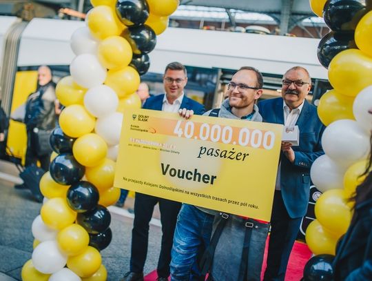 WIADOMOŚCI Z REGIONU: 40 milionowy pasażer Kolei Dolnośląskich