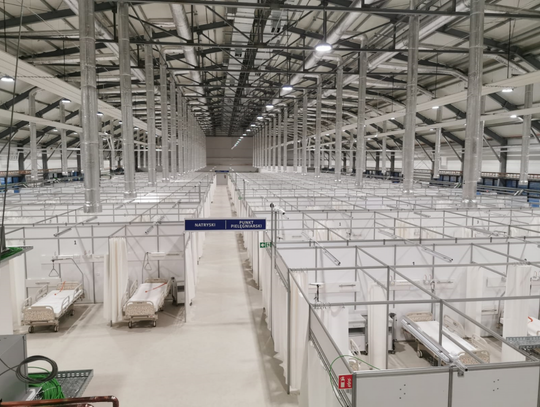 Więcej łóżek w szpitalu tymczasowym, możliwy też oddział intensywnej terapii