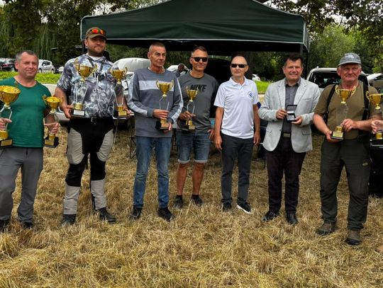 Wyciągnął suma długości 115 cm i wygrał