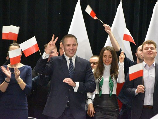 Wyniki LATE POLL: Wybory wygrywa Karol Nawrocki!