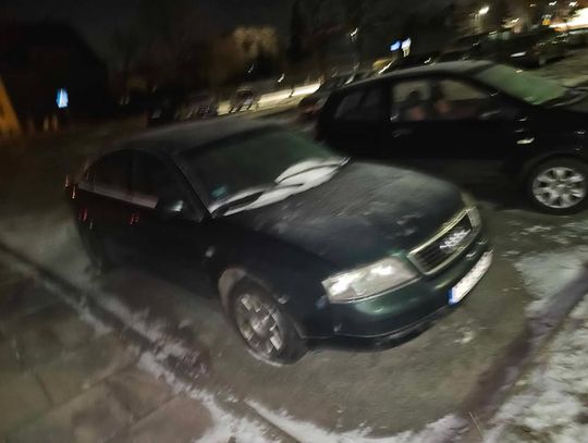 Z bagażnika tego audi coś śmierdzi