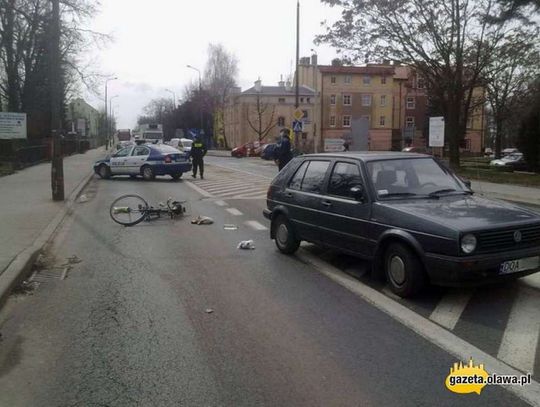 Z chodnika pod koła