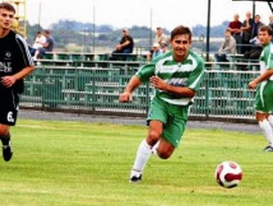 Zawodników testowanie i formacji zgrywanie…