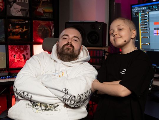 Zbiórka przebiła 10 mln zł! A wszystko rozpoczęło rapowanie Bedeosa 2115 i Mai Mecan z Oławy