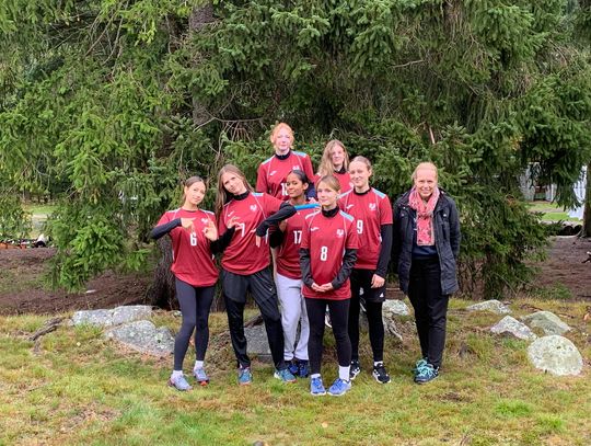 Zdobyły cenne doświadczenie podczas Dolnośląskiego Finału Biegów Przełajowych