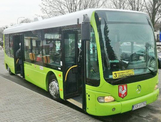 ZMIANA TRASY AUTOBUSÓW W OŁAWSKIEJ KOMUNIKACJI