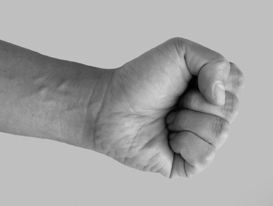 65-latek znęcał się nad żoną psychicznie i fizycznie