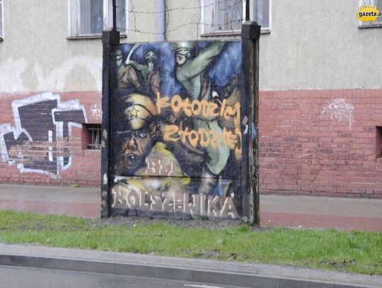 Zniszczył mur i obraził Kołodzieja