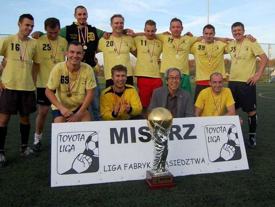 "Żółte Sępy" zdobyły puchar